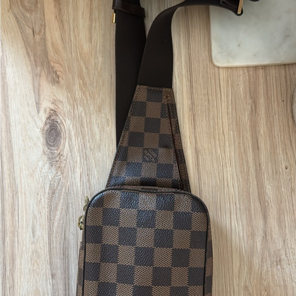 Louis Vuitton Belt Bag
Damier Ebene Geronimos Vintage